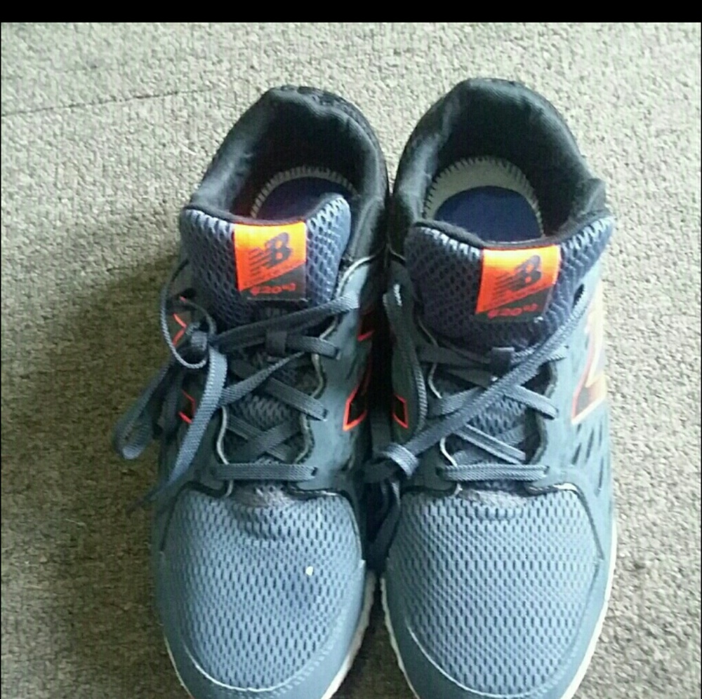 New balance running sneakers - Picture 2 of 5